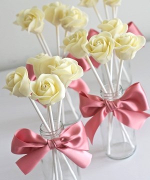 white chocolate rose pops