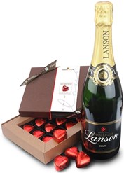 Milk chocolate hearts with Champagne