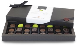 Connoisseur's Mix Chocolate Box (24)