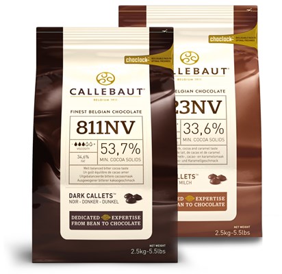 Callebaut, Milk & 54% dark chocolate chips (2 x 2.5kg Bundle)