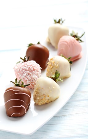 Strawberries dipped in chocolate recipe idea