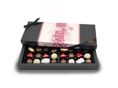 24 Box Pink Petals Design 2020