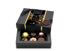 Superior Selection 6 Assorted Chocolate Christmas Gift Box