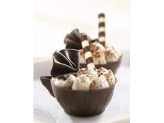 Chocolate tea cup serving suggestion