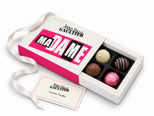 Branded 6 chocolate box