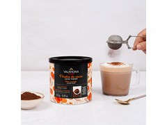 Valrhona Cocoa powder lifestyle shot